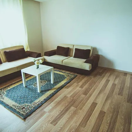Apartment Spacious 2 Bedroom For Up To 5 With Mountain View. Free Wifi