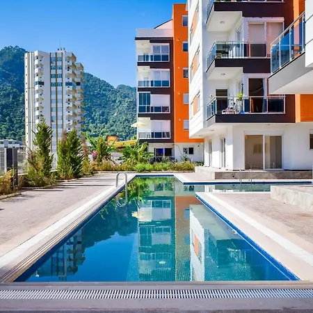 Daire Spacious 2 Bedroom For Up To 5 With Mountain View. Free Wifi
